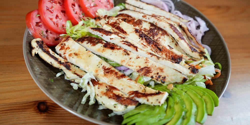 ENSALADA DE POLLO